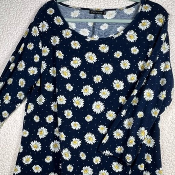 Veranee Womens Plus Size Swing Tunic, 3/4 length Sleeves, Size 2X - Picture 2 of 8